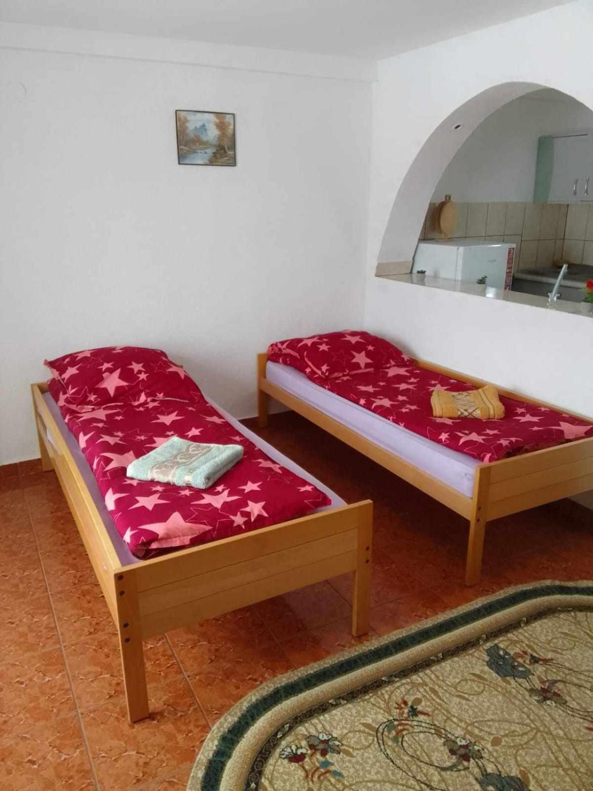 Villa Nárcisz kulcsoshàz Joseni  Exterior foto